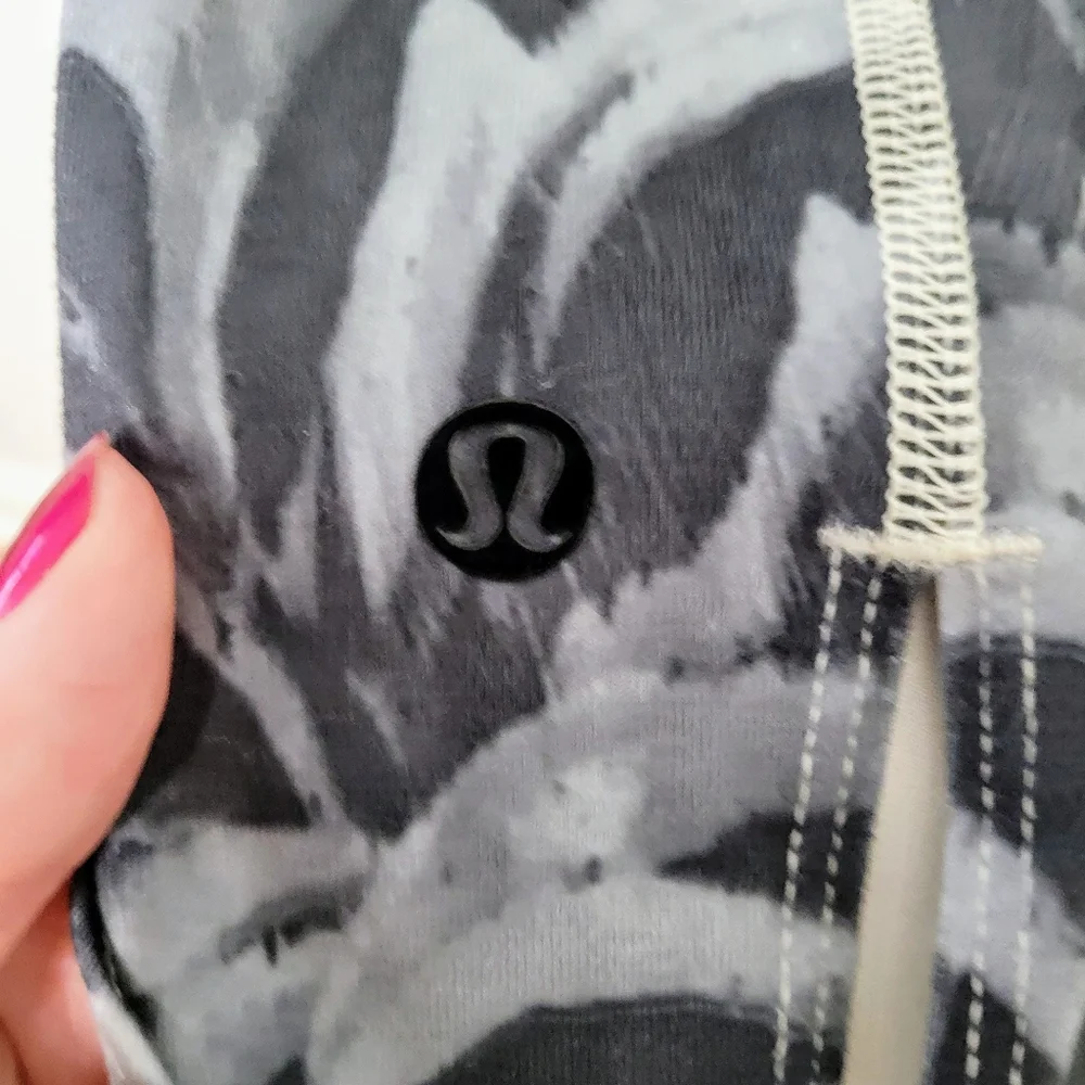 Lululemon Wunder Under Pant SE Dance in Pretty Plume Angel Wing Black Size Gym